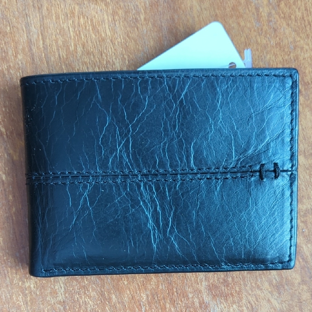 Relic Men's Leather Wallet - Picture 2 of 3
